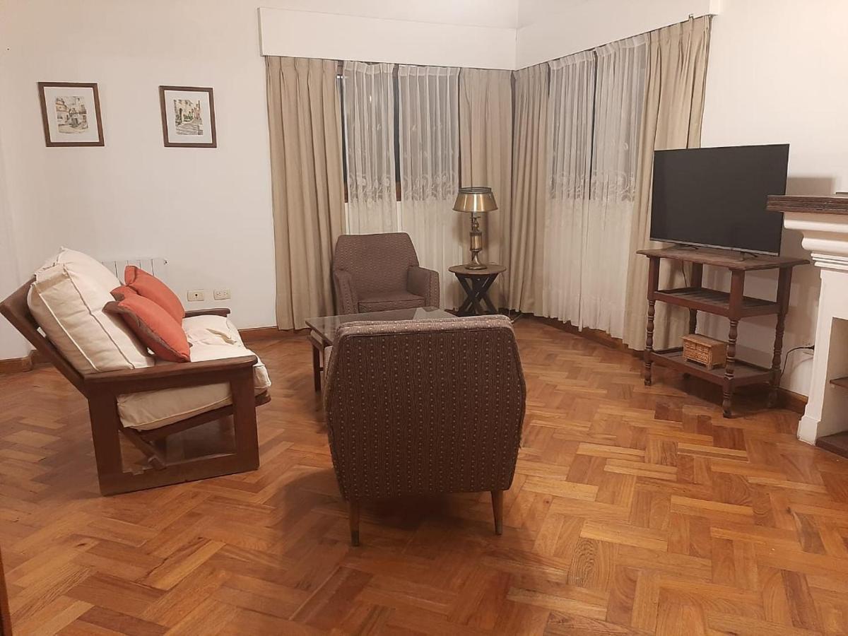 הוילה מנדוזה Casa Frente Al Parque San Martin Zona Residencial מראה חיצוני תמונה